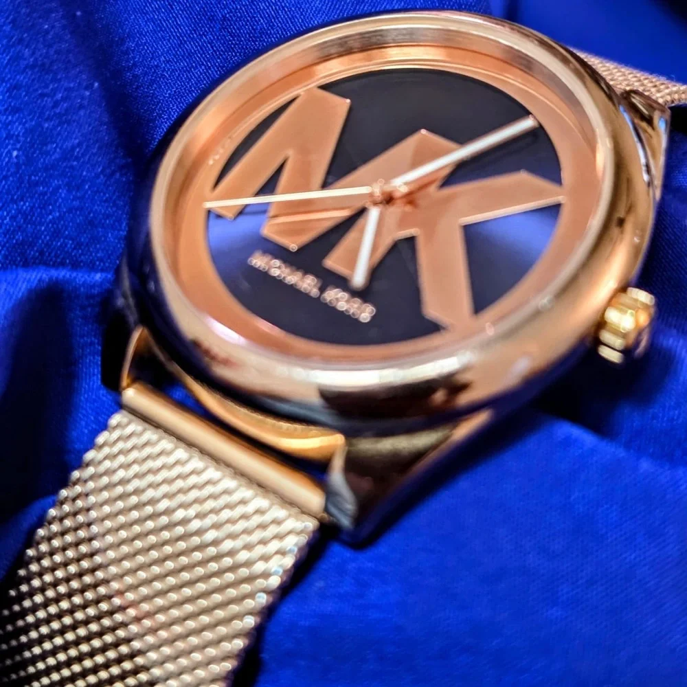 Michael Kors Janelle 42mm Rose Gold Unisex Watch New battery , fully working